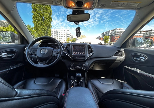 Jeep Cherokee cena 91000 przebieg: 87000, rok produkcji 2019 z Gdańsk małe 37